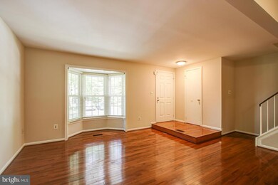 3730 Angelton Ct, Burtonsville, MD 20866 - photo 5