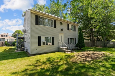 4 Clarke St, Warwick, RI 02886 - photo 2