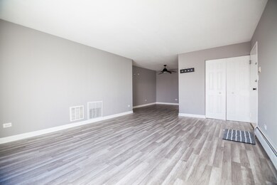 1111 Bloomingdale Rd unit 2B, Glendale Heights, IL 60139 - photo 2