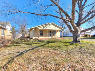 House from street view with front tree
