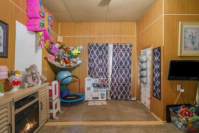 1203 N Brazos Ave, Cleburne, TX 76031 - photo 6