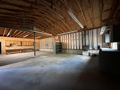 172 Lofland Ln, Williams, OR 97544 - photo 7