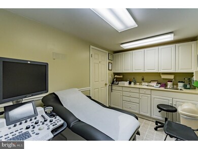 49 N Richardson Ave, Lansdale, PA 19446 - photo 5