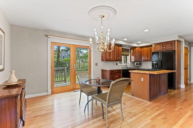 8-web-or-mls-35 Van Dale Ave Hi REs-4 -