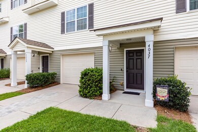 4037 Hartland Street-003-009-W4A0066-MLS