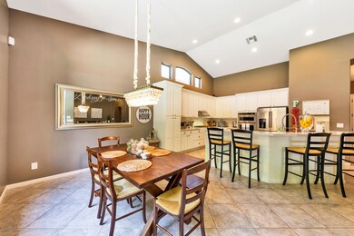 382 W Vinedo Ln, Tempe, AZ 85284 - photo 6