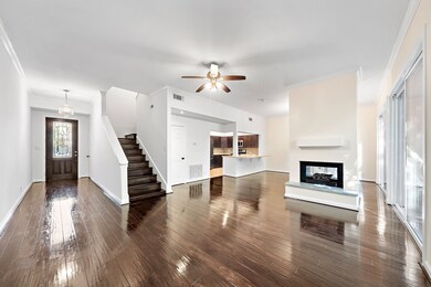 61 Legend Ln, Houston, TX 77024 - photo 3