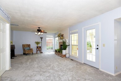 2411 W Kent St, Broken Arrow, OK 74012 - photo 5