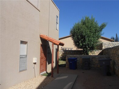 10781 Vista Del Sol Dr unit 4, El Paso, TX 79935 - photo 4