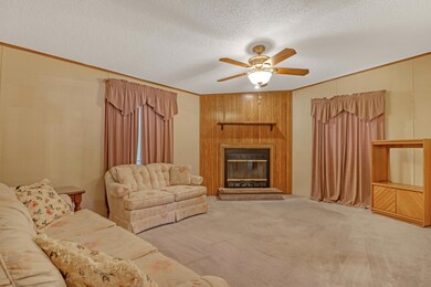 376 Robyn (20)
