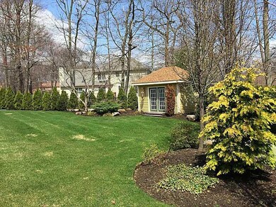 22 Raven Cir, Cranston, RI 02921 - photo 5