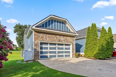 8248 Towncreek Cir, Ooltewah, TN 37363 - photo 6