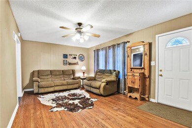 11613 W 69th St, Shawnee, KS 66203 - photo 2