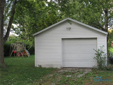 DETACHED GARAGE