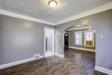 3-web-or-mls-Dining Room v1 2024-07-12-2
