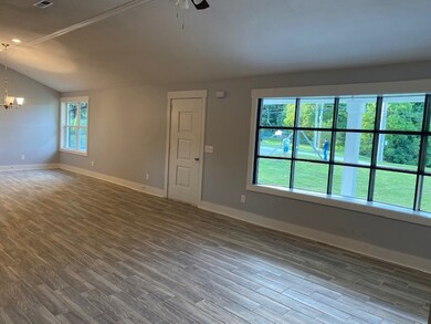 822 Emerson St, Manchester, TN 37355 - photo 7