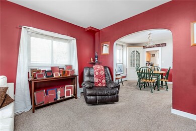 128 Oakton St, Woonsocket, RI 02895 - photo 5