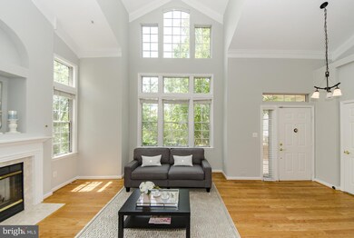 7027 Haycock Rd unit G, Falls Church, VA 22043 - photo 5