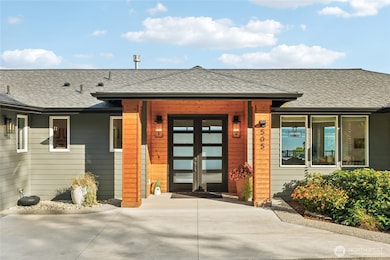 505 Michelle Dr, Camano Island, WA 98282 - photo 2