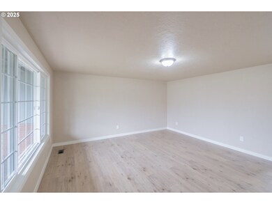 562 Connecticut Ave SE, Salem, OR 97317 - photo 5