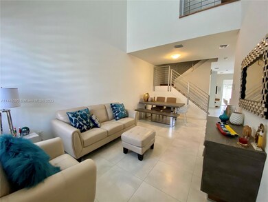 7122 NW 103rd Path unit 7122, Doral, FL 33178 - photo 2
