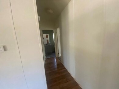 923 E White Tail Dr, Granbury, TX 76049 - photo 7