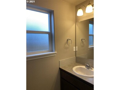 486 Bushnell Ln, Eugene, OR 97404 - photo 5