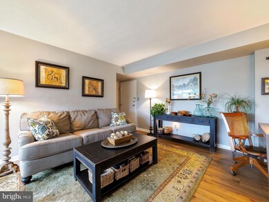 Kenwood House unit 512, Chevy Chase, MD 20815 - photo 5