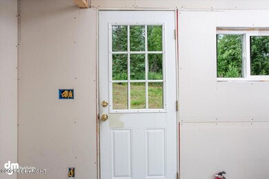 09-Front Door_DMD_2955-Edit