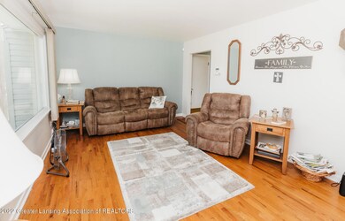 1827LoraineInterior-1