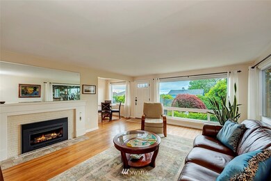 1036 Daley St, Edmonds, WA 98020 - photo 5