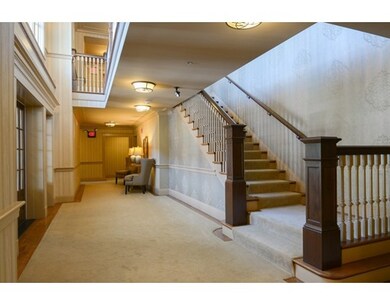 245 Humphrey St unit 204, Swampscott, MA 01907 - photo 5