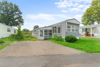 2718 E Park Ln, Erie, PA 16506 - photo 3