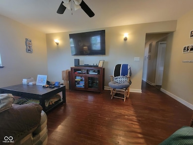 2213 Chandler Ln, Columbus, IN 47203 - photo 2