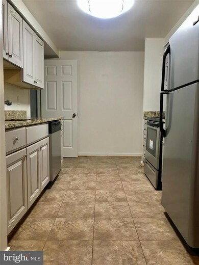 438 West Ct, Glen Burnie, MD 21061 - photo 6