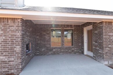 12317 SW 32nd St, Yukon, OK 73099 - photo 5