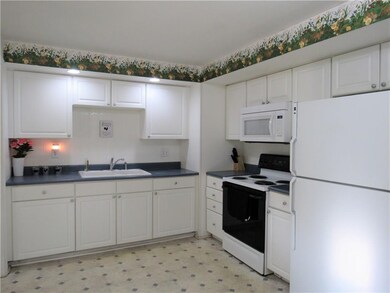 420 N Cherry St, Columbus, IN 47201 - photo 6