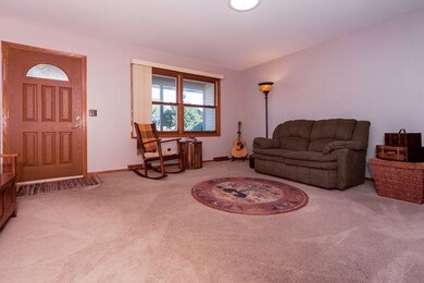 853 S Main St, Oregon, WI 53575 - photo 4