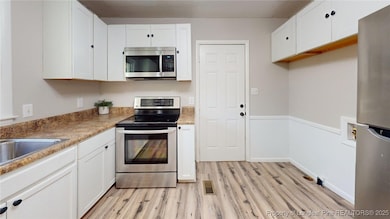 711 Bronco Ln, Fayetteville, NC 28303 - photo 4