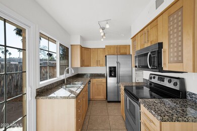 Kitchen w/Granite Counters