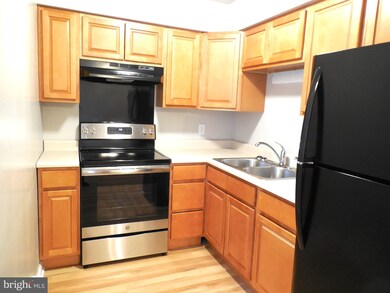 505 E Highland Ave unit 2, Wilmington, DE 19804 - photo 3