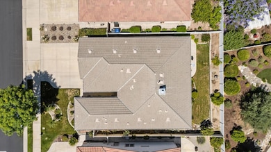 13802 Blossom Ridge Dr, Bakersfield, CA 93306 - photo 6