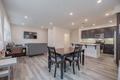 12739 N Watt Ln unit D, Sylmar, CA 91342 - photo 5