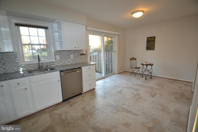 2925 Cashel Ln, Vienna, VA 22181 - photo 3