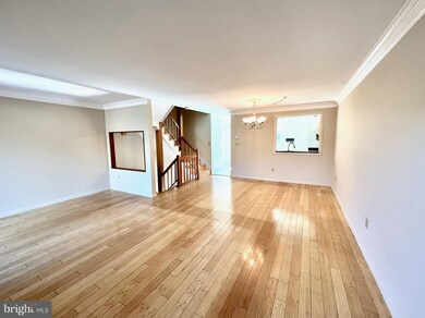 9622 Hadleigh Ct, Laurel, MD 20723 - photo 5