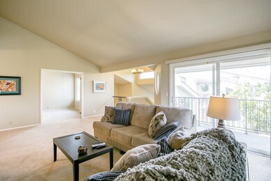 Living View Room 2