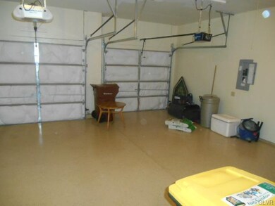 4236 Belmont Cir, Whitehall, PA 18052 - photo 5