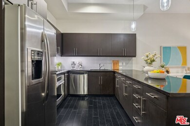 655 Hope unit 1006, Los Angeles, CA 90017 - photo 6