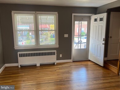 3926 Colchester Rd, Baltimore, MD 21229 - photo 2