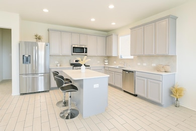 242 Zuma Dr, Liberty Hill, TX 78642 - photo 6